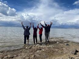 First batch of pilgrims visit Mansarovar, appeal for more yatra slots to be opened